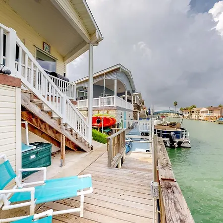 Long Island Village Unit 831